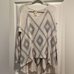 Flowly boutique shirt